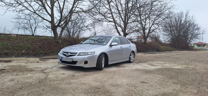 Honda Accord 2.0 Facelift, снимка 12 - Автомобили и джипове - 53427141