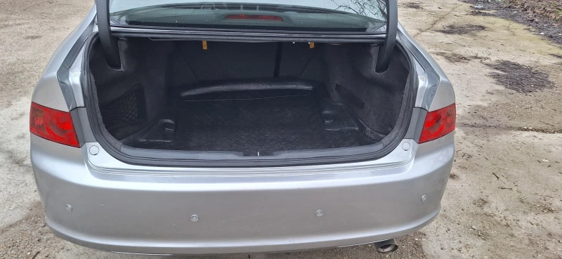 Honda Accord 2.0 Facelift, снимка 5 - Автомобили и джипове - 53427141