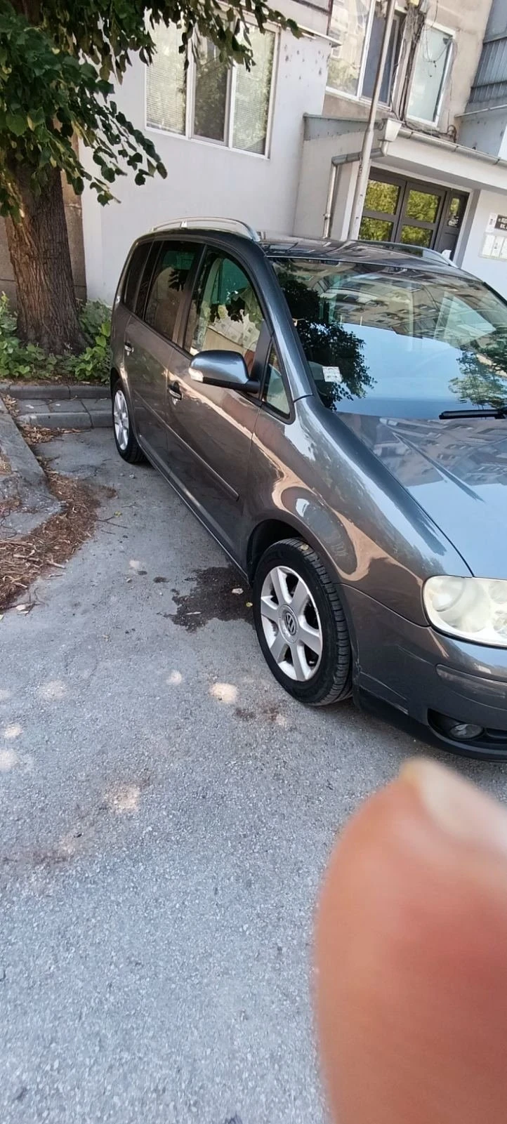 VW Touran  - изображение 2