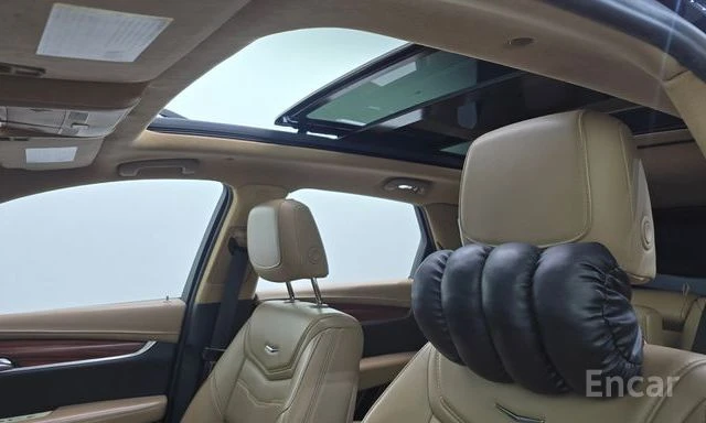 Cadillac XT5 XT5 3.6 Platinum AWD, снимка 17 - Автомобили и джипове - 54152978