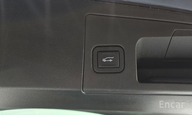 Cadillac XT5 XT5 3.6 Platinum AWD, снимка 4 - Автомобили и джипове - 54152978