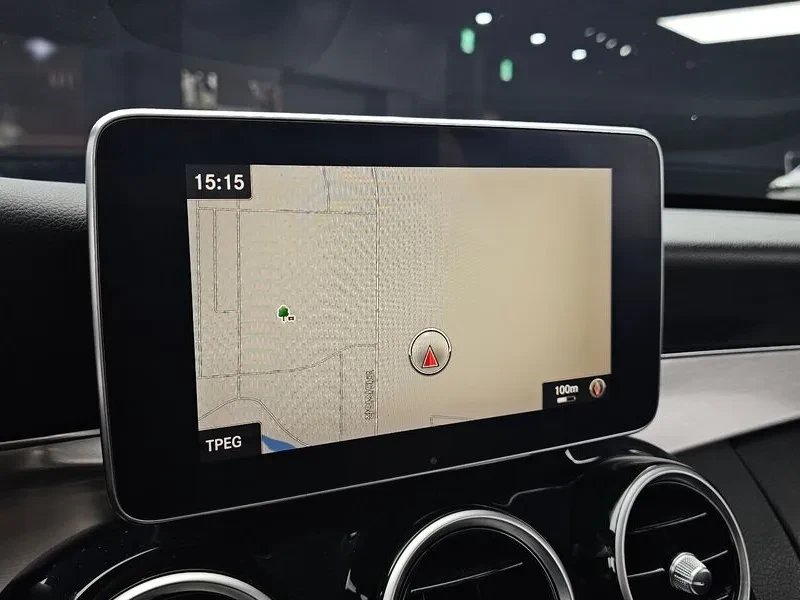 Mercedes-Benz C 200 САМО 30% АВАНС, снимка 14 - Автомобили и джипове - 55947064