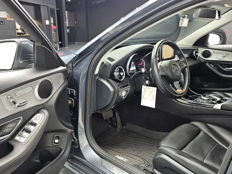 Mercedes-Benz C 200 САМО 30% АВАНС, снимка 10 - Автомобили и джипове - 55947064