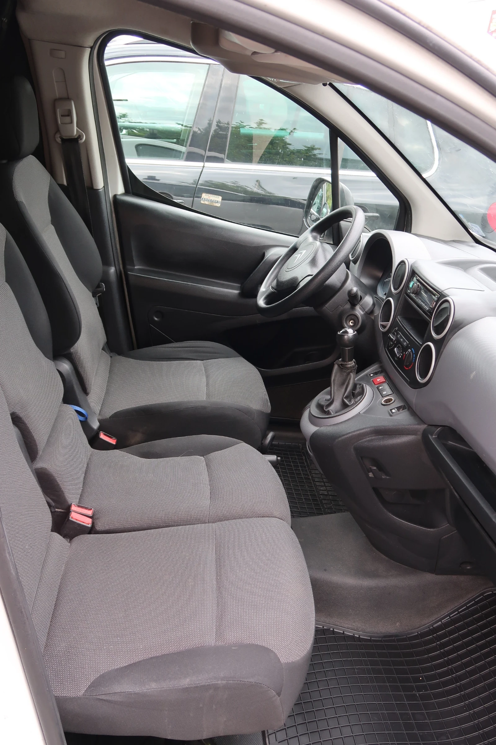 Citroen Berlingo 1.6 HDI 157000km Реални  - изображение 9