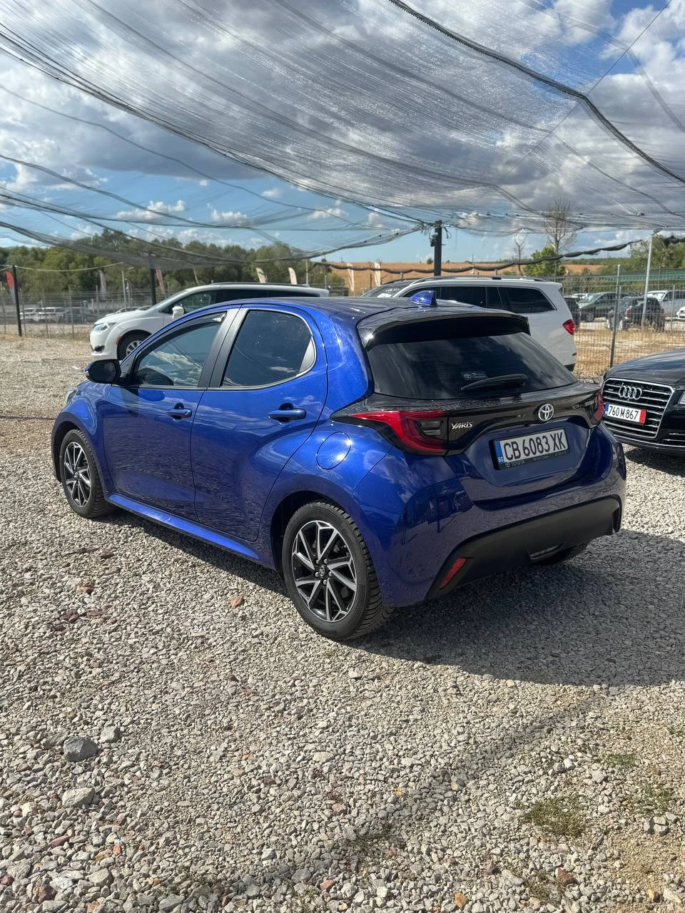 Toyota Yaris HYBRID  - изображение 5