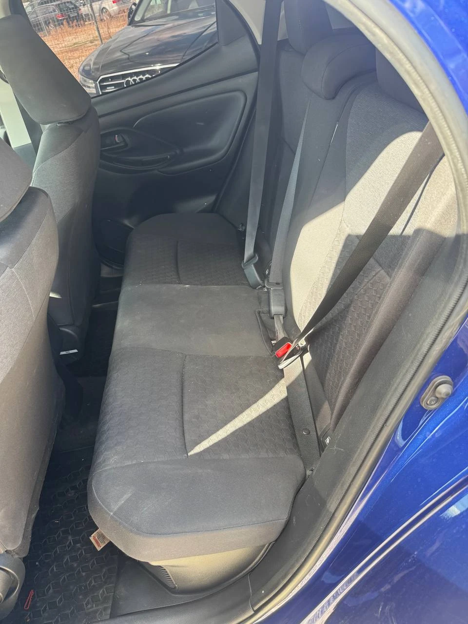 Toyota Yaris HYBRID  | Mobile.bg   13