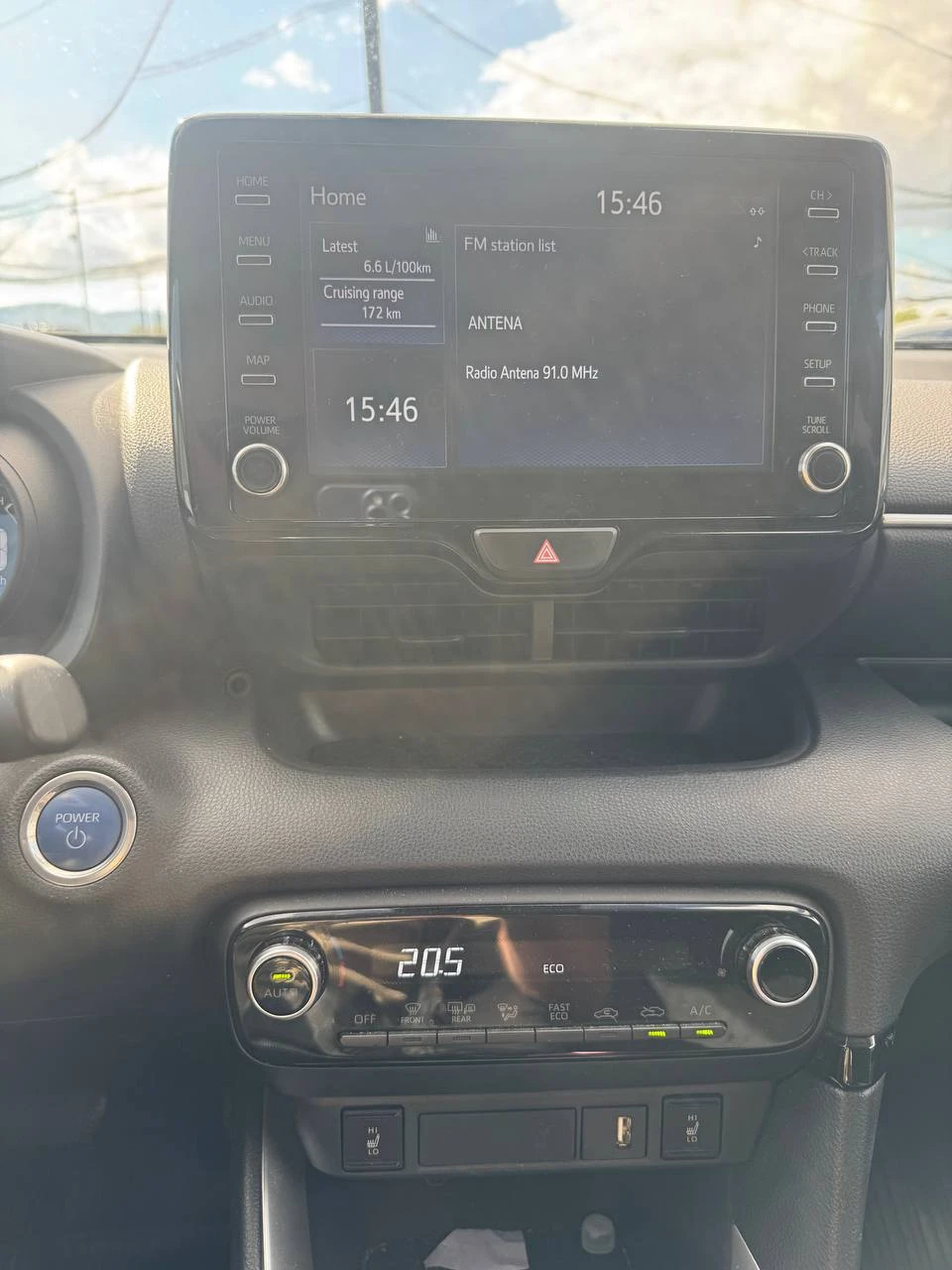 Toyota Yaris HYBRID  | Mobile.bg   12