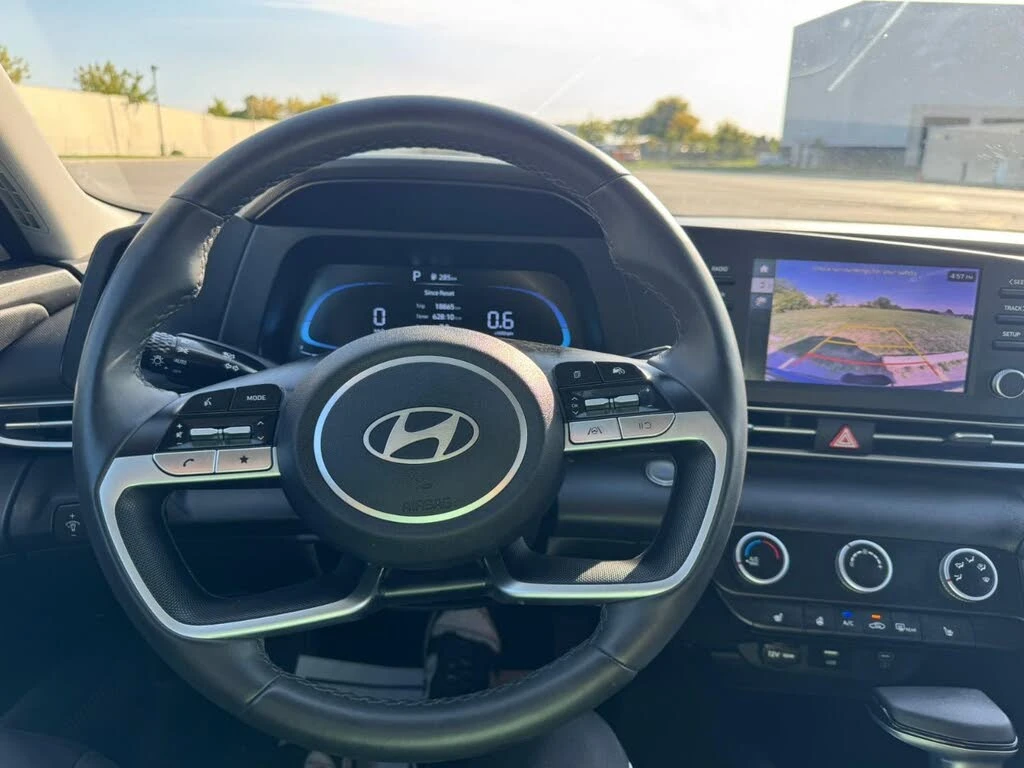Hyundai Elantra Preferred - изображение 5