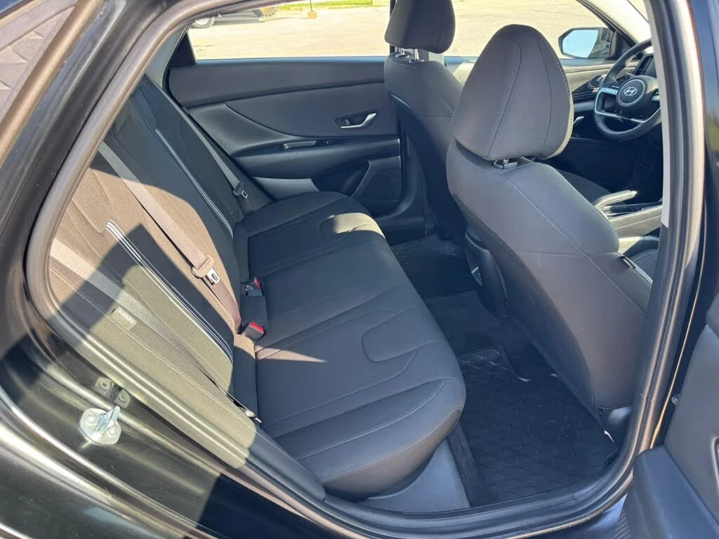 Hyundai Elantra Preferred - изображение 9
