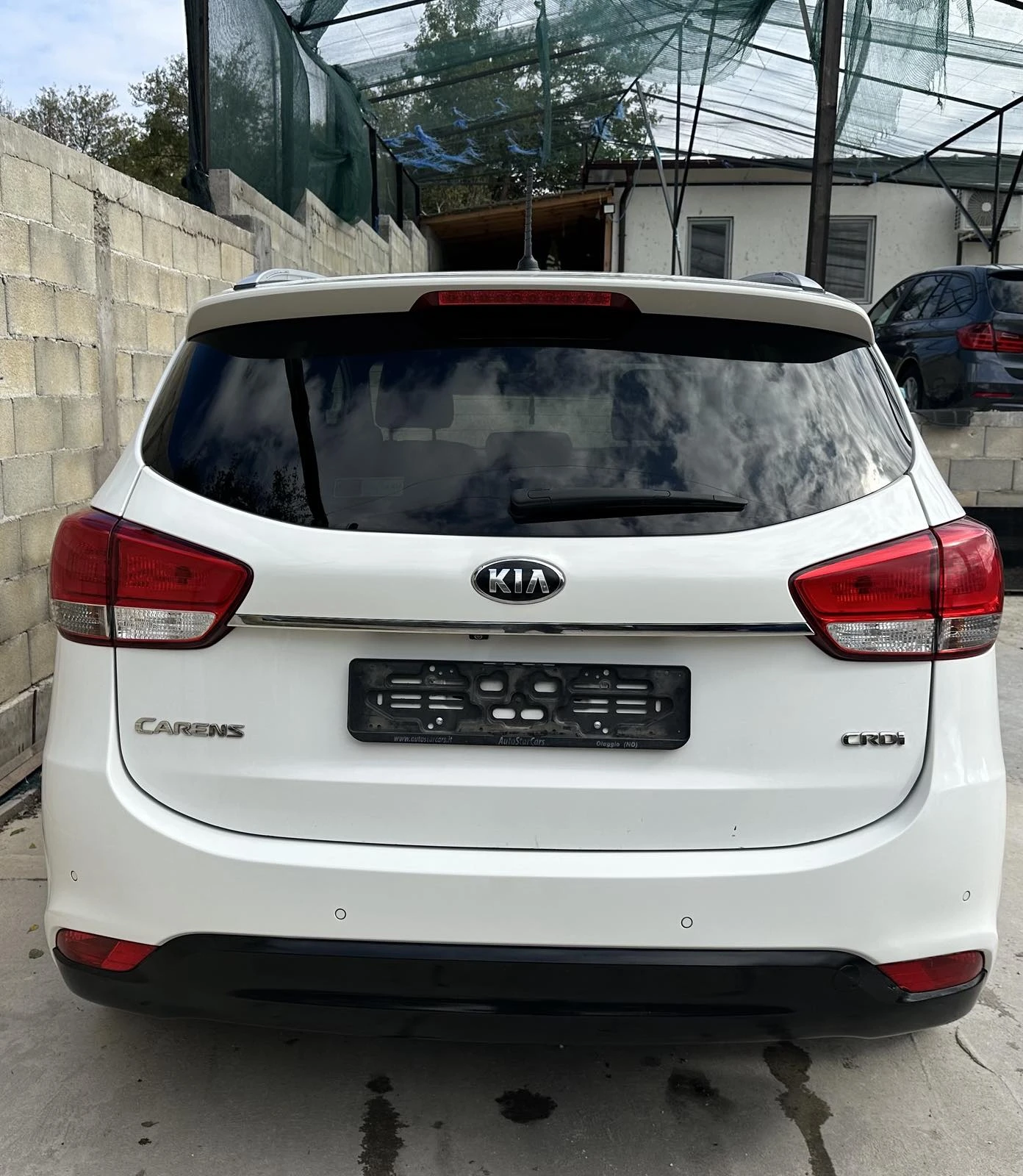 Kia Carens 1.7 CRDi, 7-места, Keyless, Задна Камера 6-скорост - изображение 4