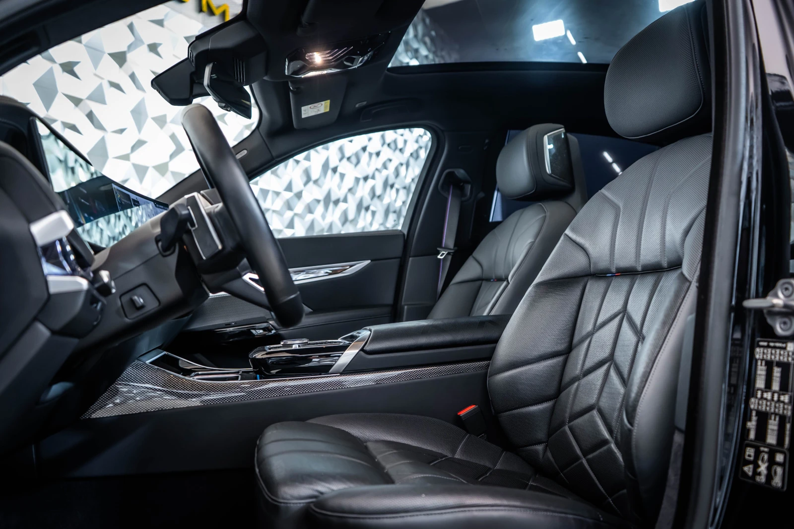 BMW 740 d xDrive M B&W*  | Mobile.bg   12