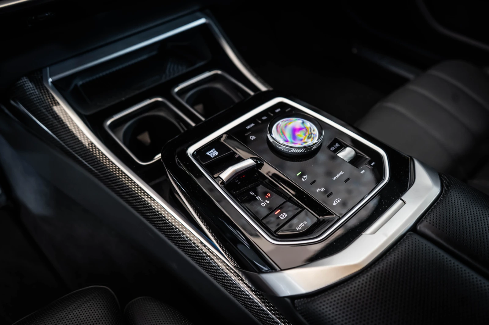 BMW 740 d xDrive M B&W*  | Mobile.bg   9