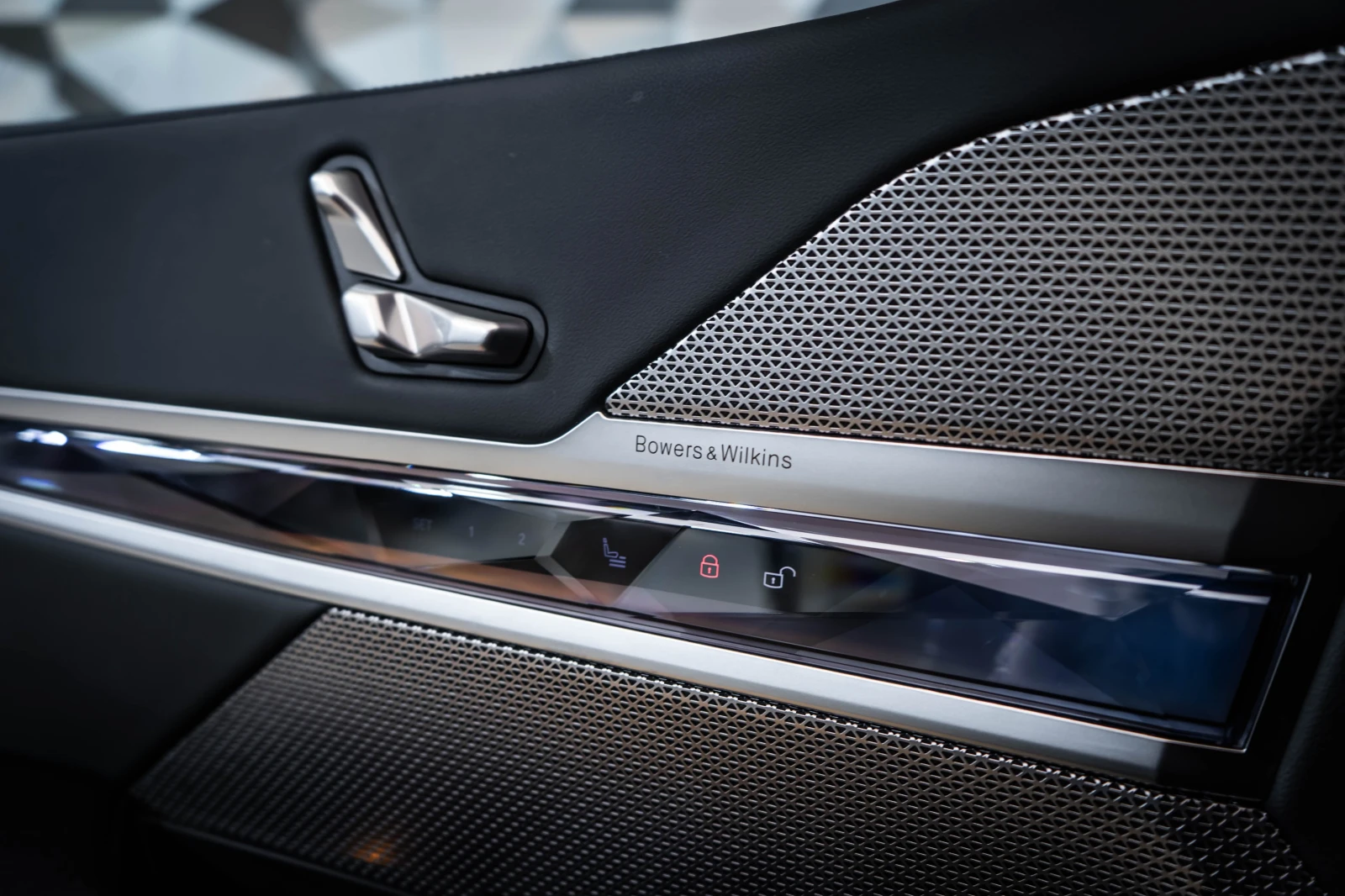 BMW 740 d xDrive M B&W*  | Mobile.bg   17