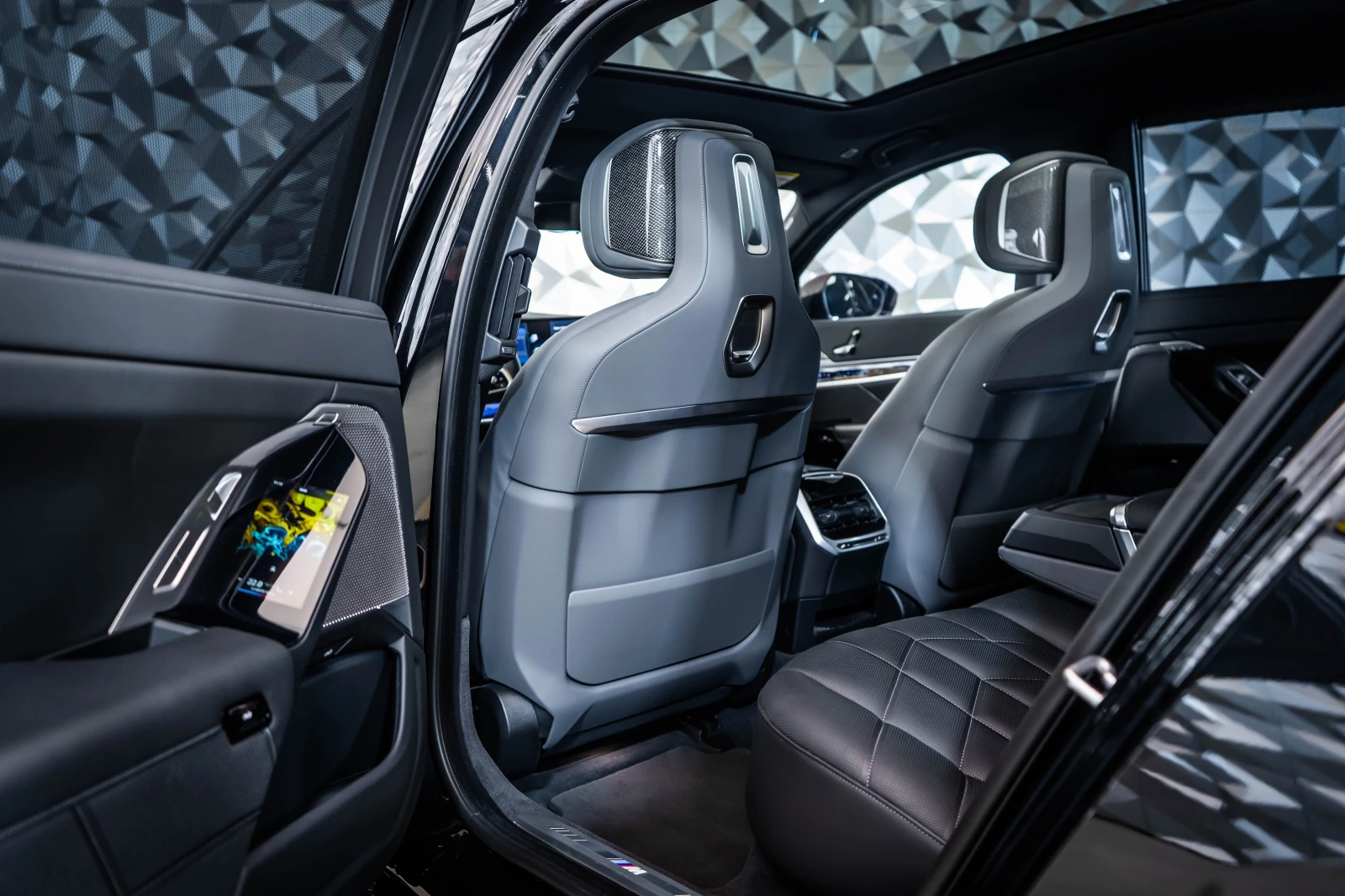 BMW 740 d xDrive M B&W*  | Mobile.bg   14