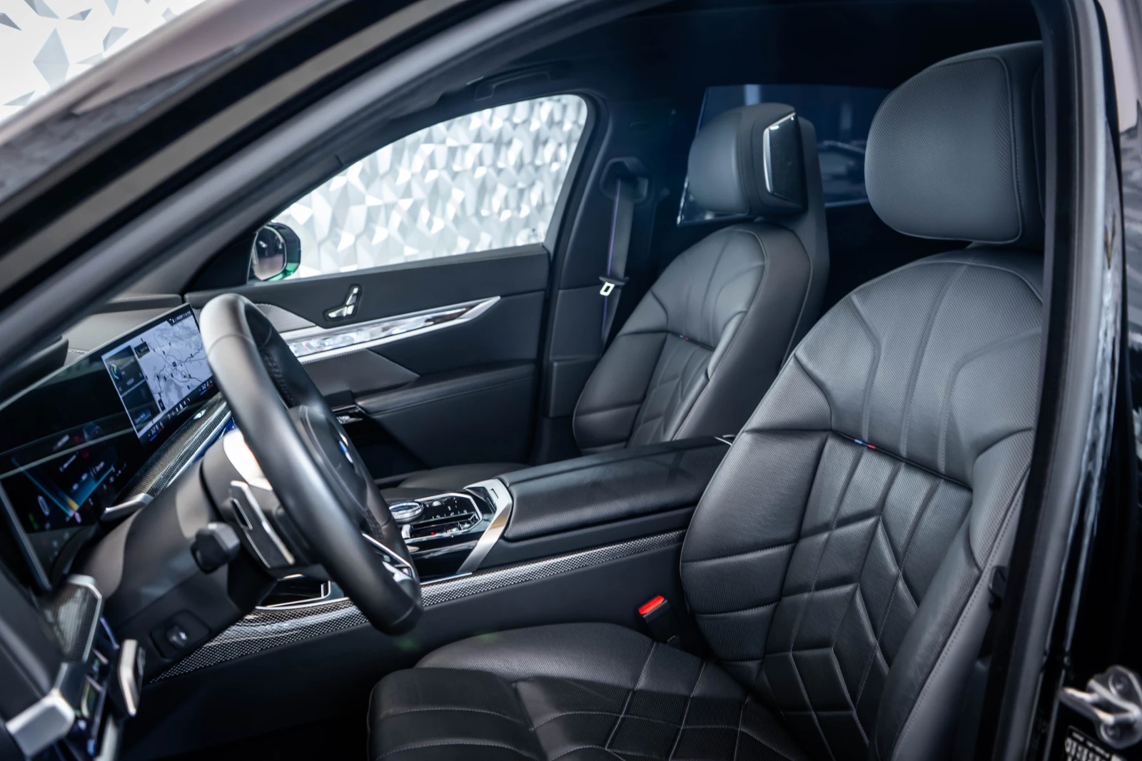 BMW 740 d xDrive M B&W*  | Mobile.bg   13