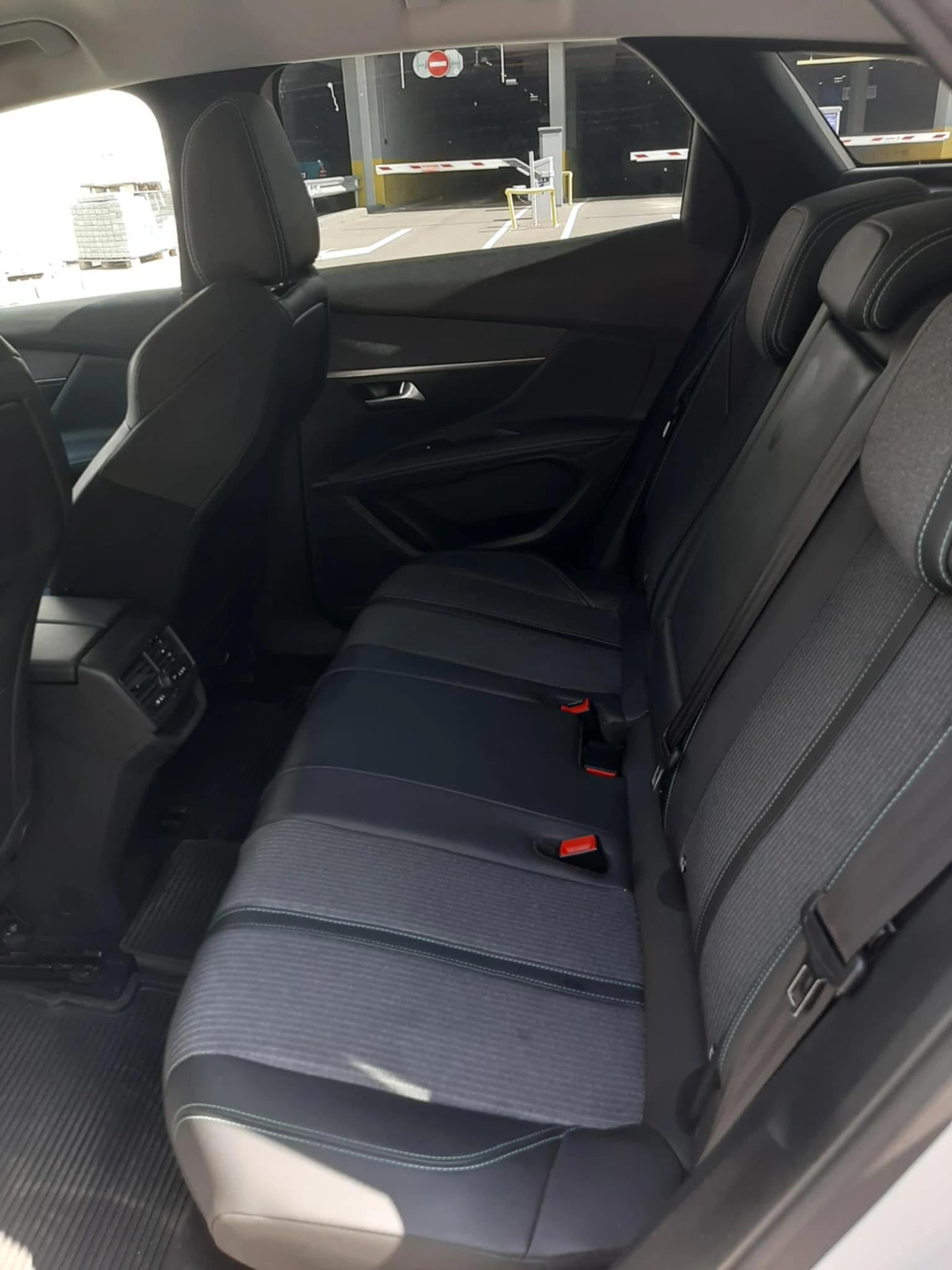 Peugeot 3008 New Line Up ALLURE 1.5 BlueHDi - изображение 8