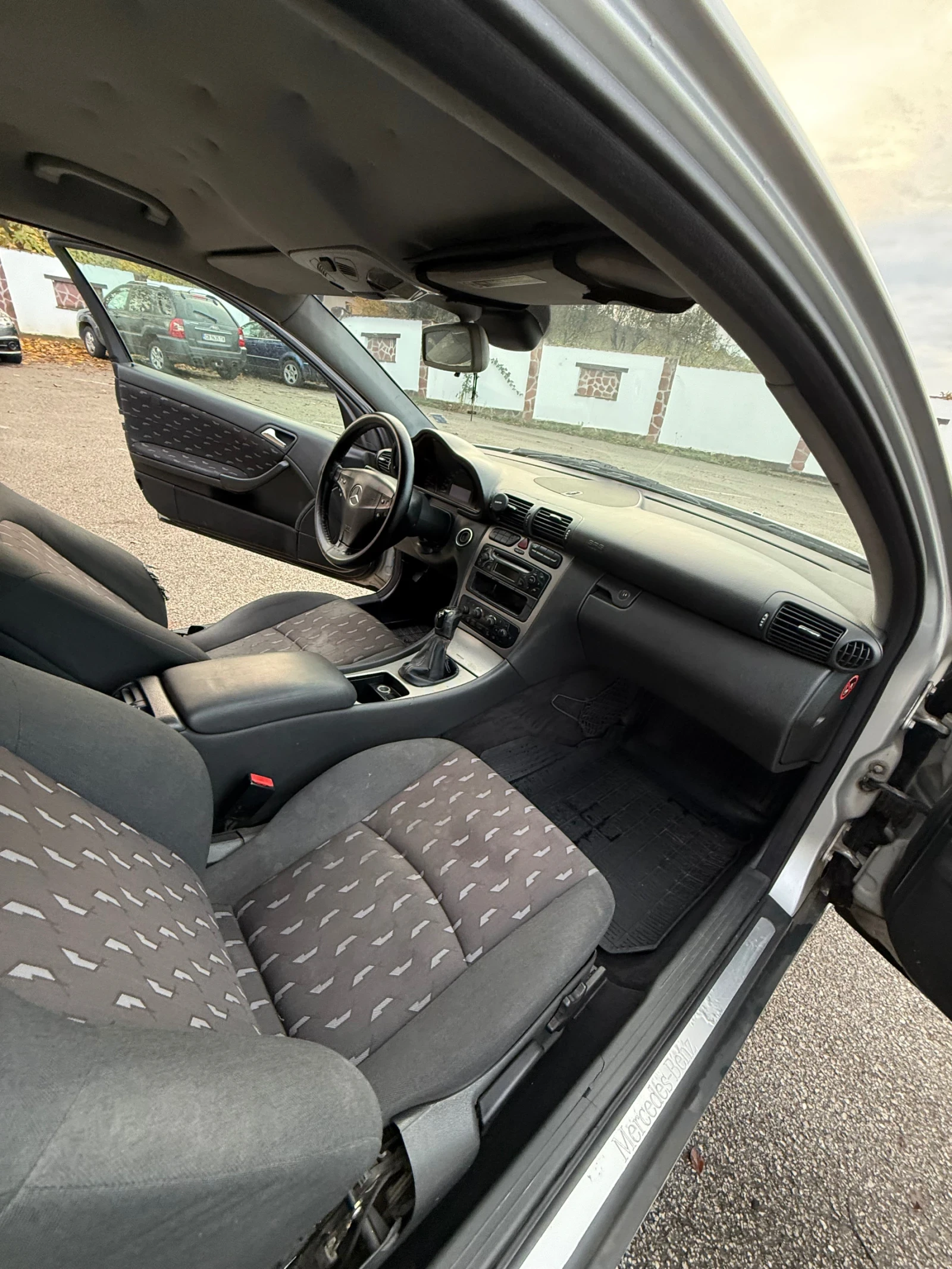 Mercedes-Benz C 180 W 203 Coupe | Mobile.bg   11