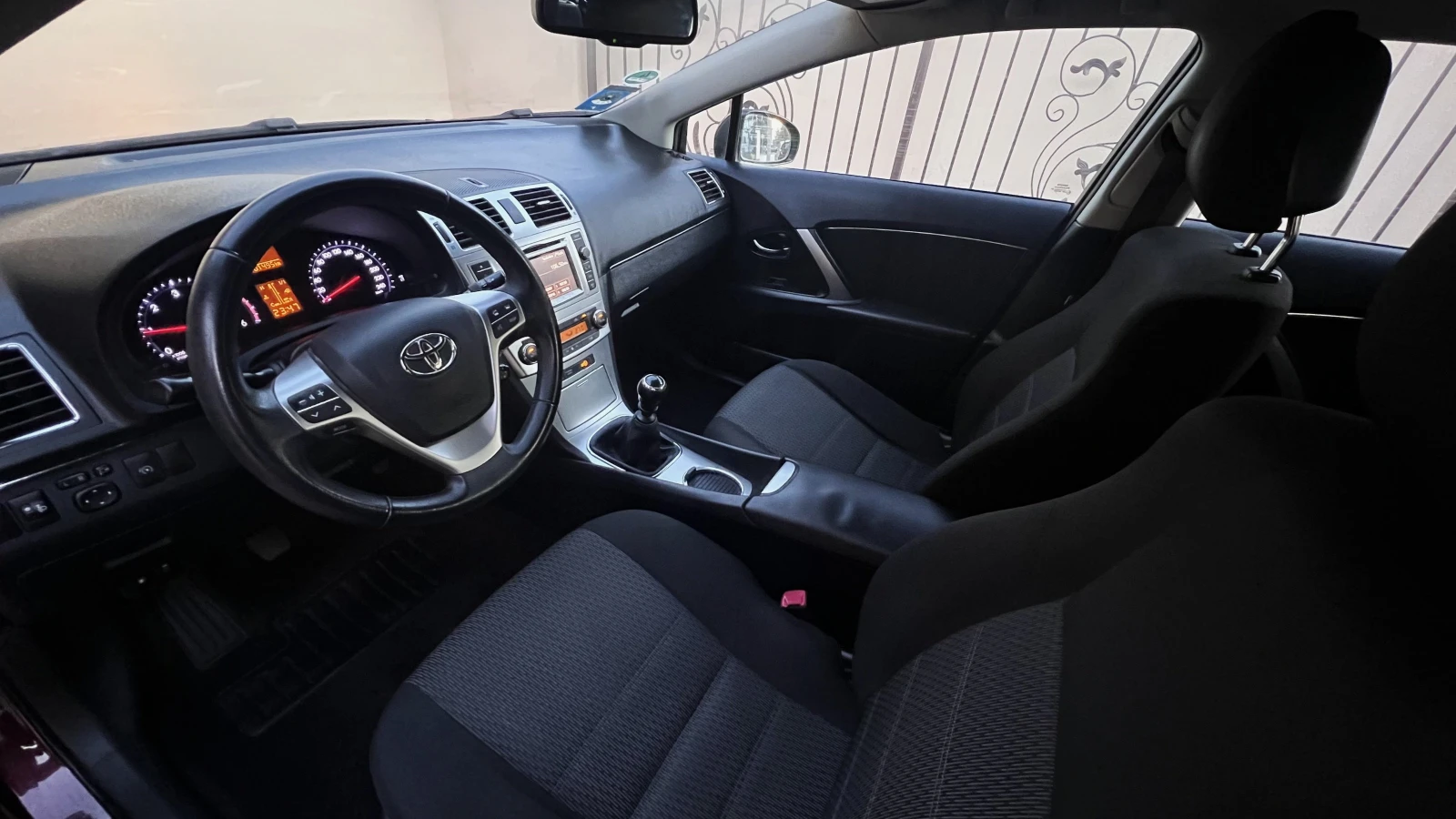 Toyota Avensis 2.2 D-4D  | Mobile.bg � ����������� 8