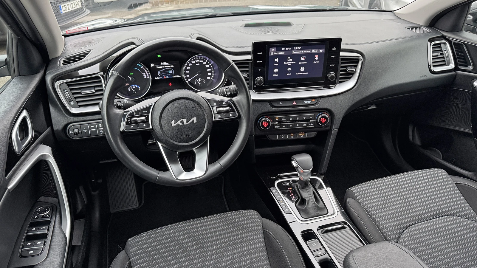 Kia XCeed 1.6 GDI Plug-in Hybrid Facelift - изображение 8