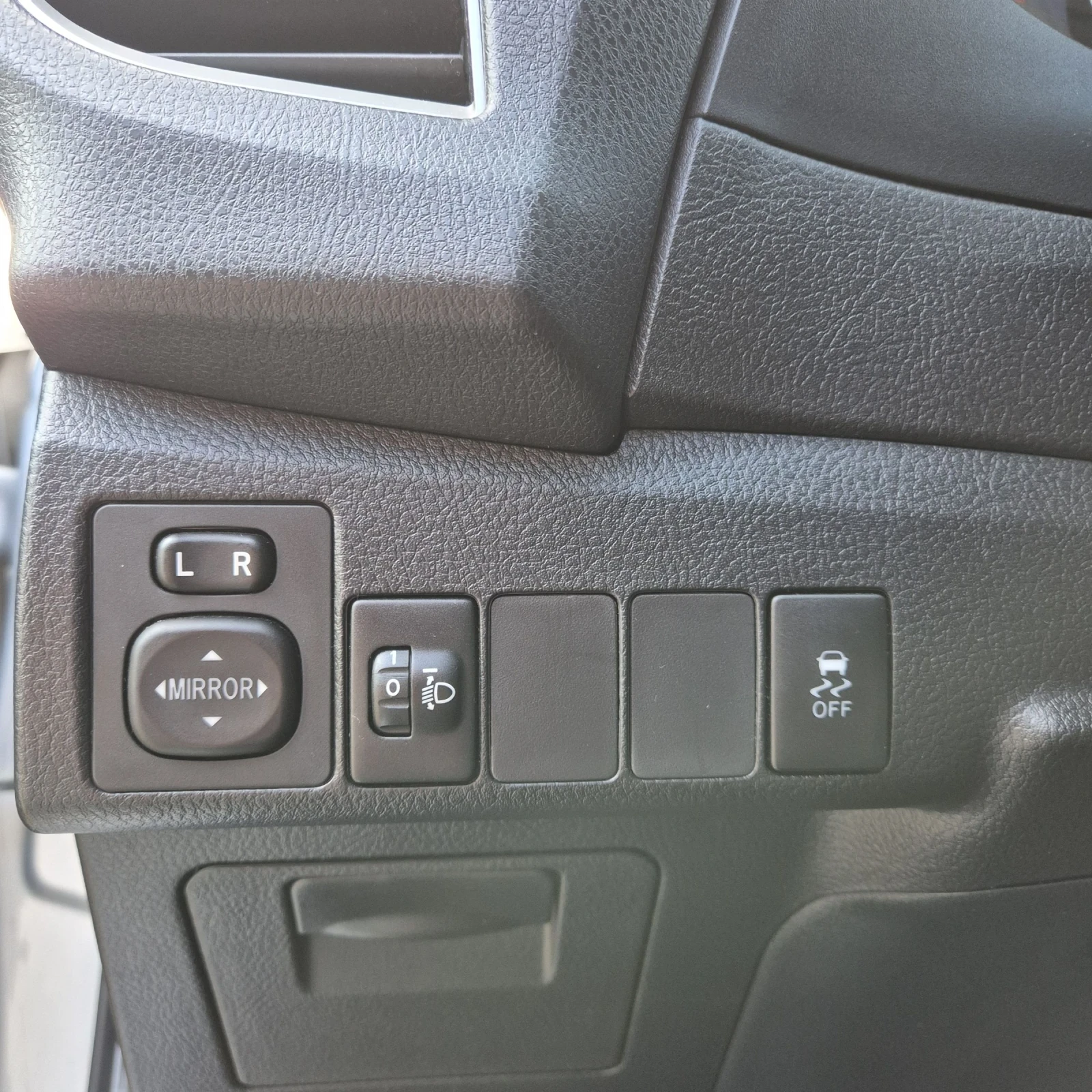 Toyota Corolla, снимка 14 - Автомобили и джипове - 53893428