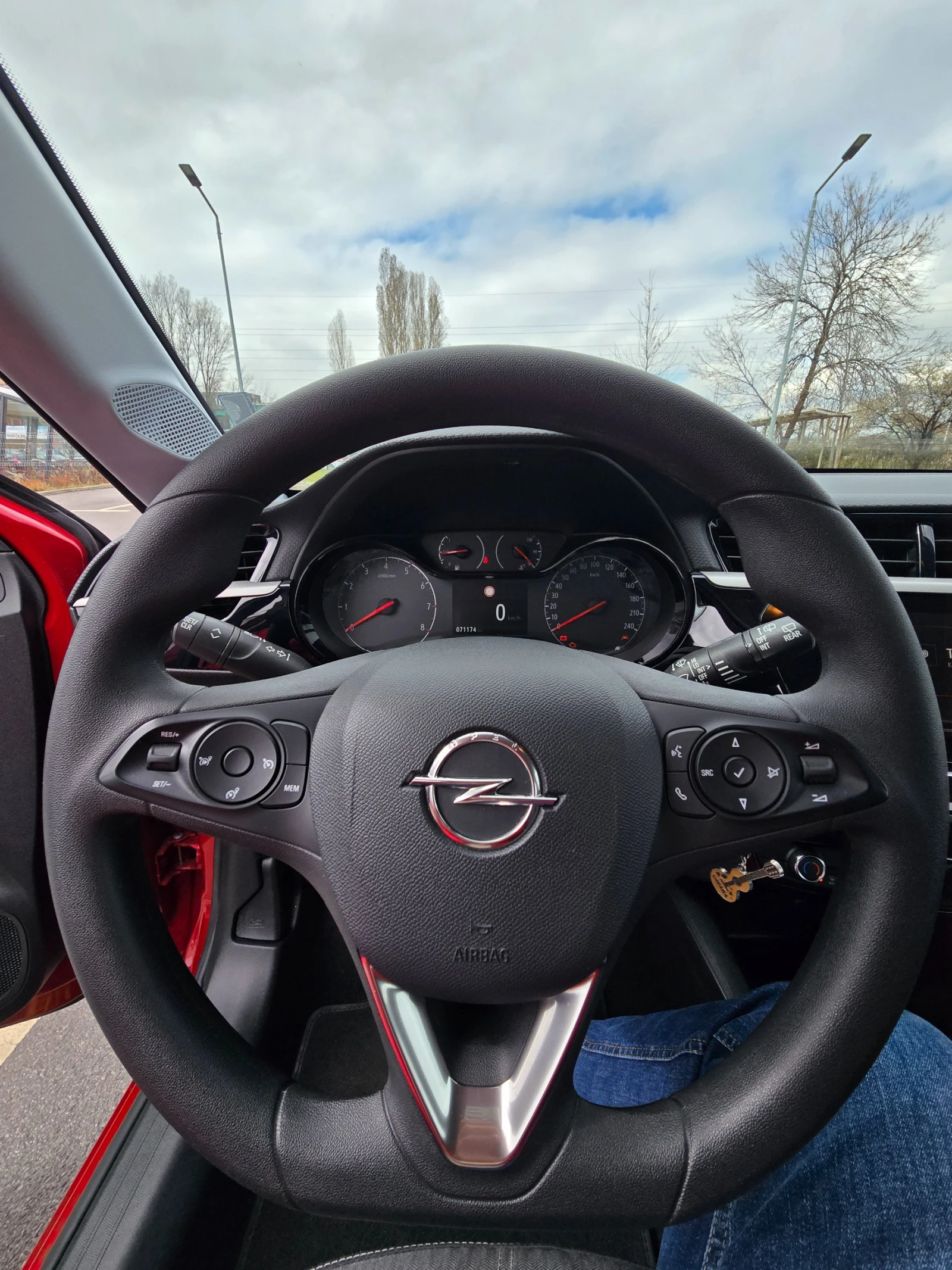 Opel Corsa 1.2, снимка 11 - Автомобили и джипове - 54010555