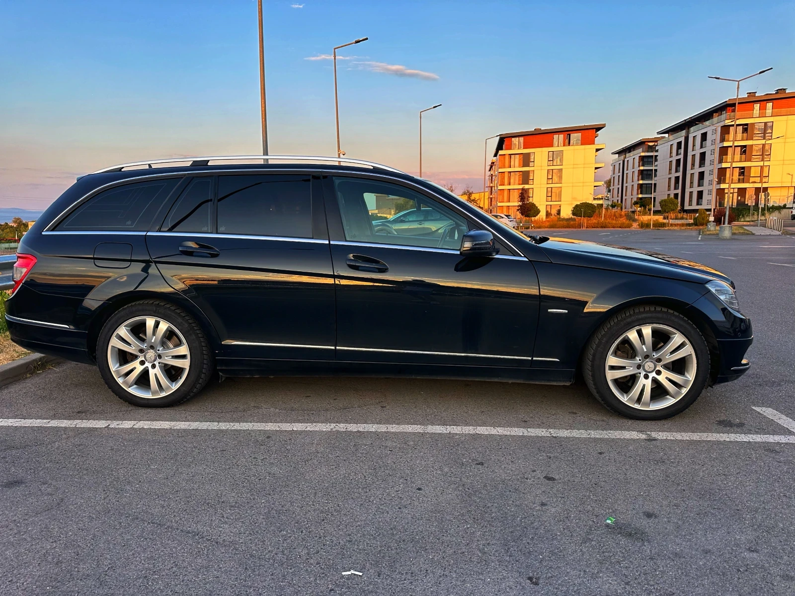 Mercedes-Benz C 220 OM646, снимка 5 - Автомобили и джипове - 54039067