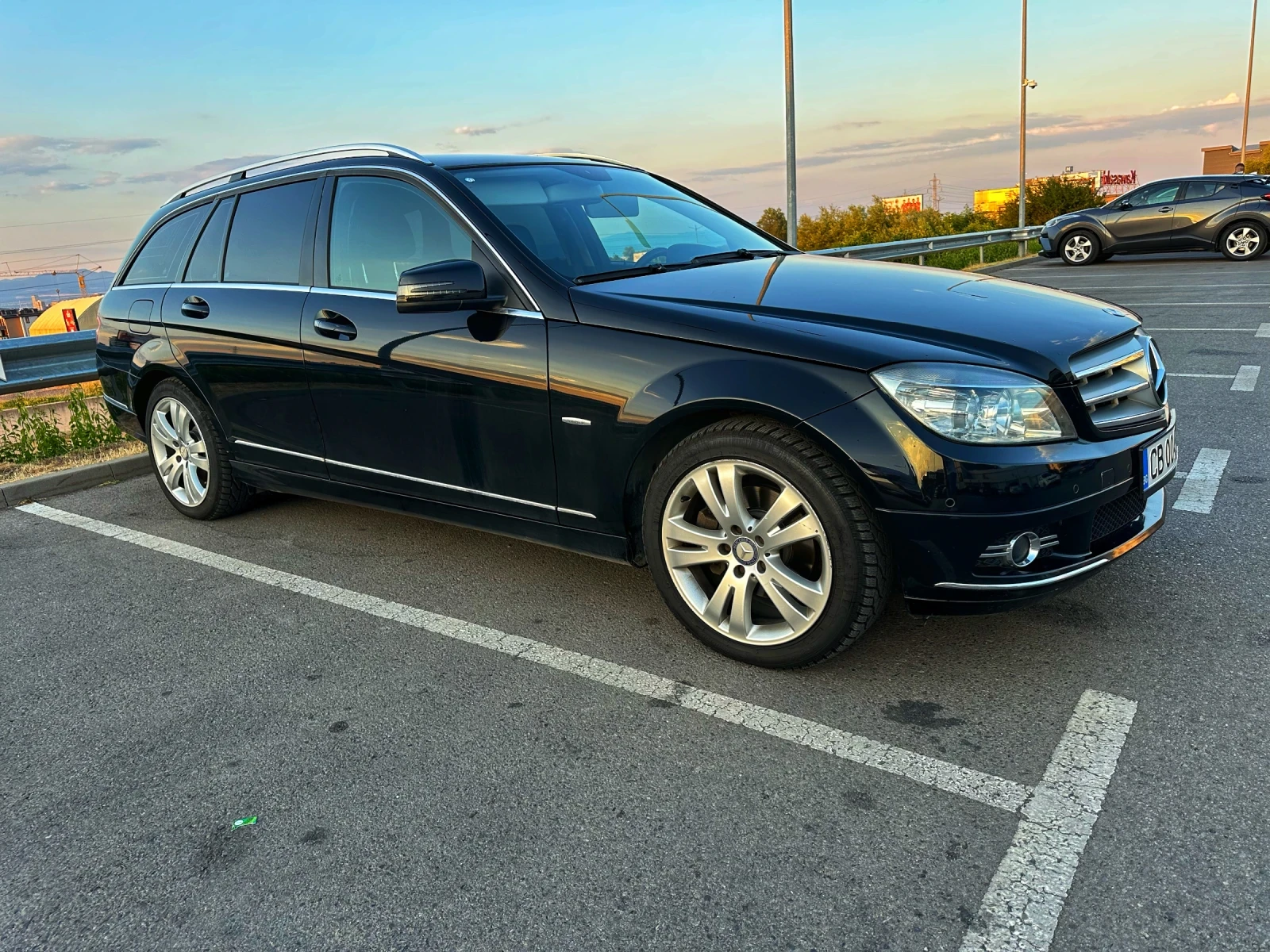 Mercedes-Benz C 220 OM646, снимка 3 - Автомобили и джипове - 54039067