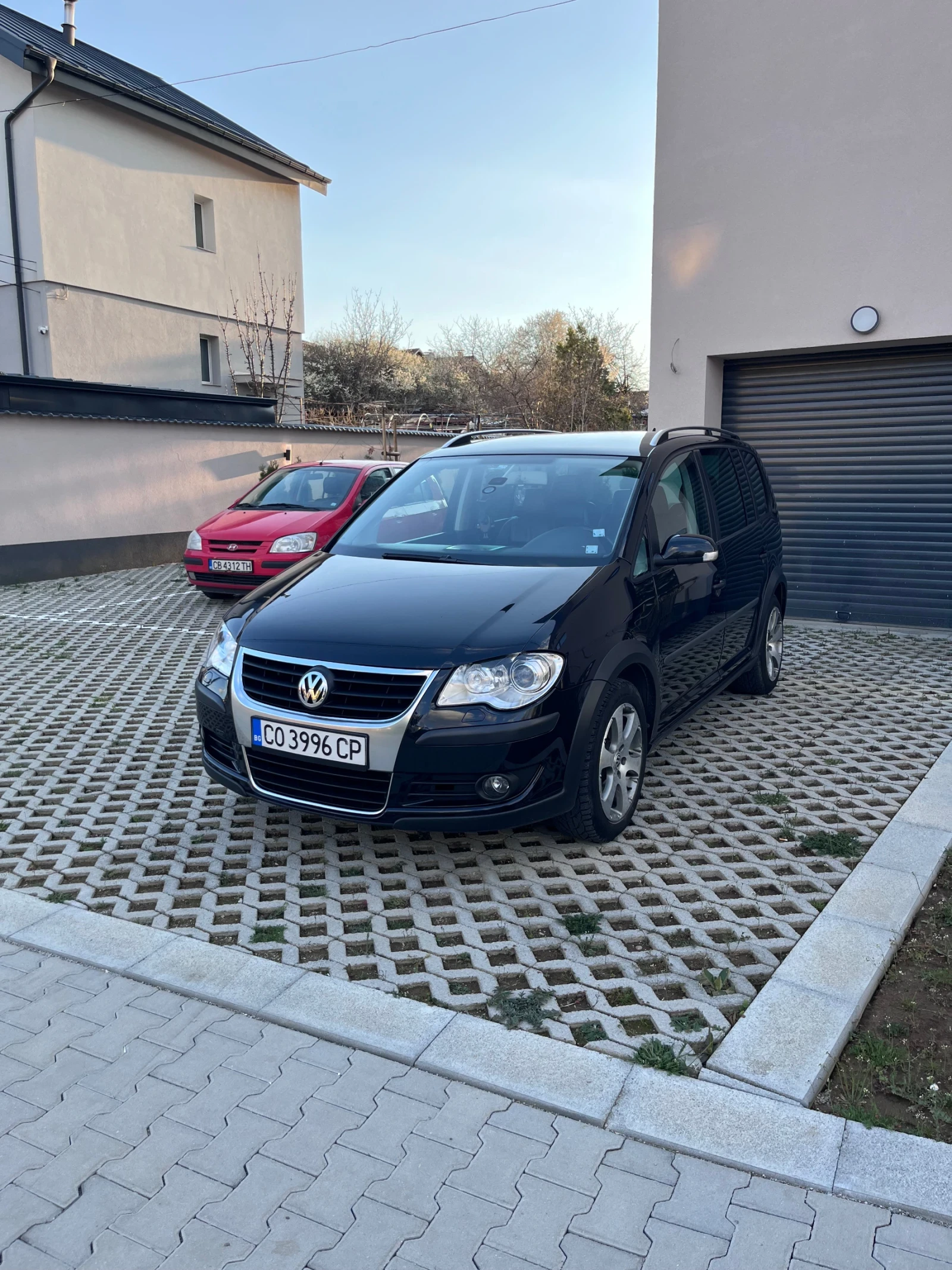 VW Touran Cross 1.4TSI 170-hp Automatic , снимка 3 - Автомобили и джипове - 54101262