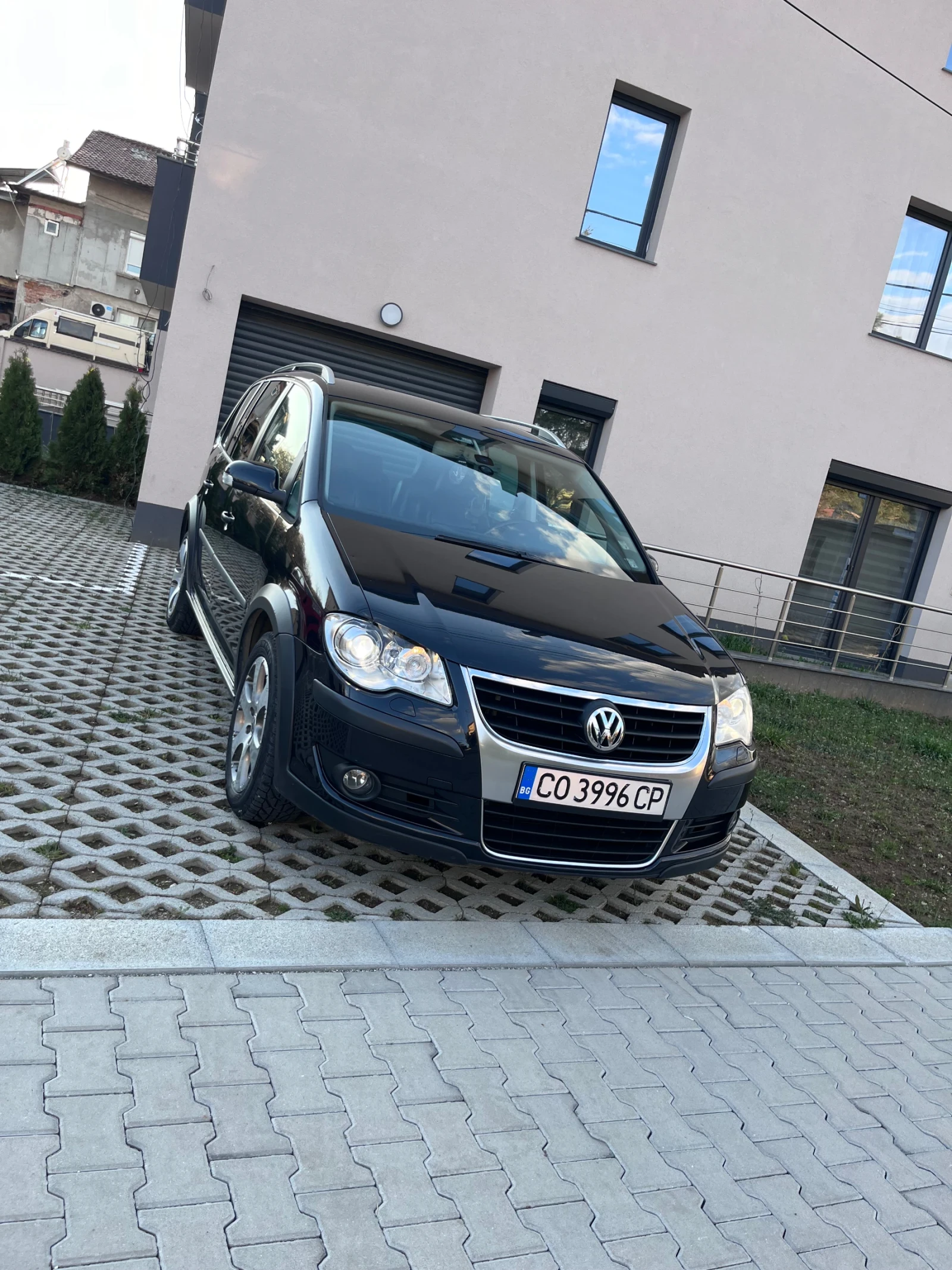 VW Touran Cross 1.4TSI 170-hp Automatic , снимка 4 - Автомобили и джипове - 54101262