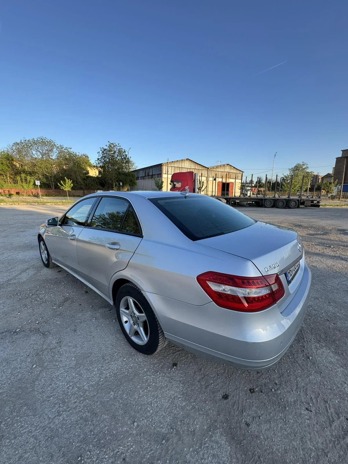 Mercedes-Benz E 250 2.2, снимка 5 - Автомобили и джипове - 54415043