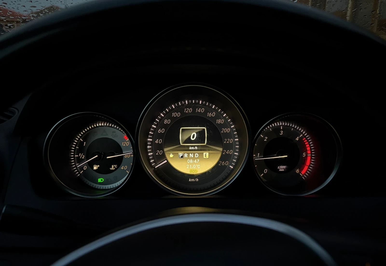 Mercedes-Benz C 200, снимка 11 - Автомобили и джипове - 54555708