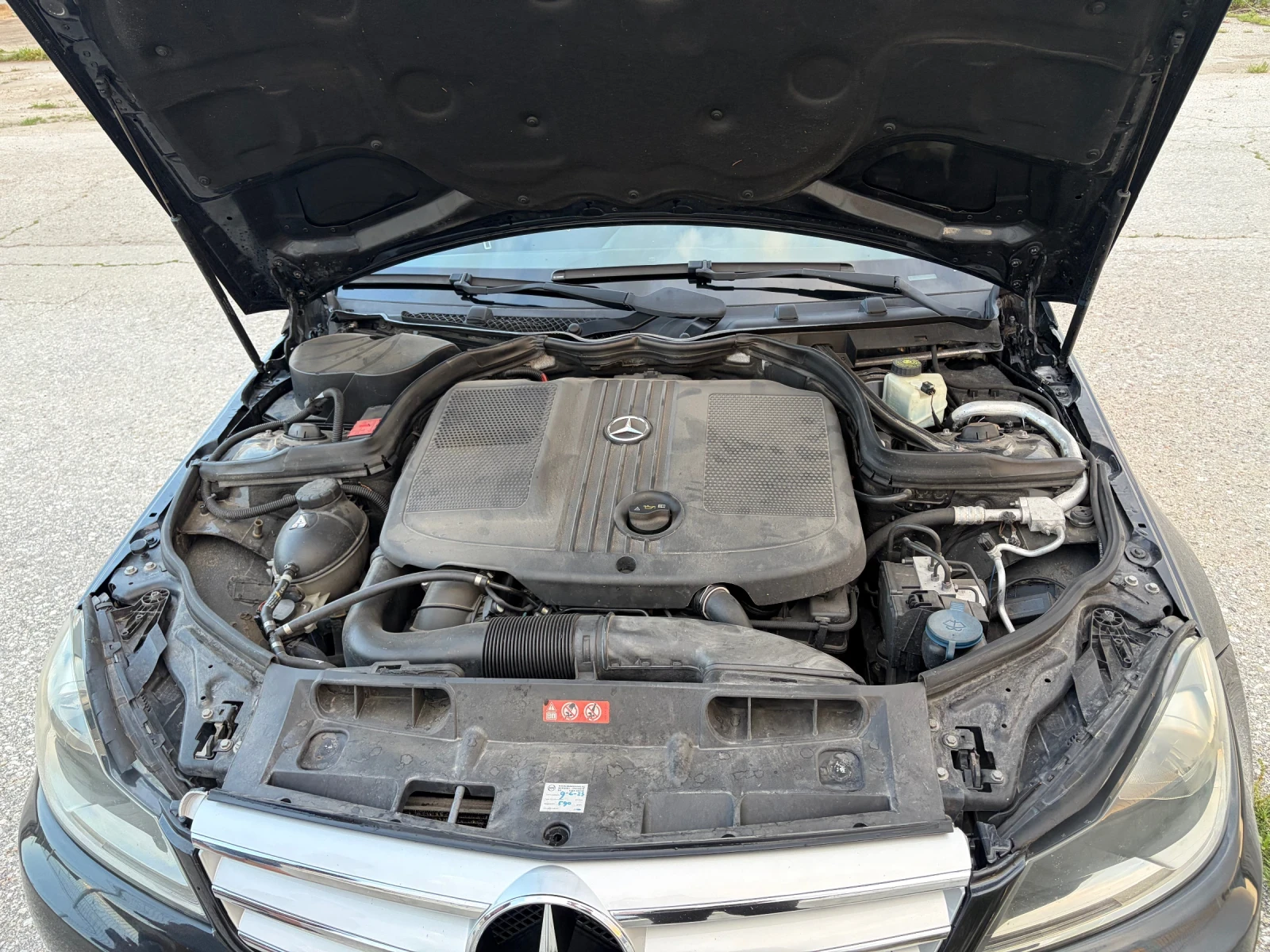 Mercedes-Benz C 200, снимка 12 - Автомобили и джипове - 54555708