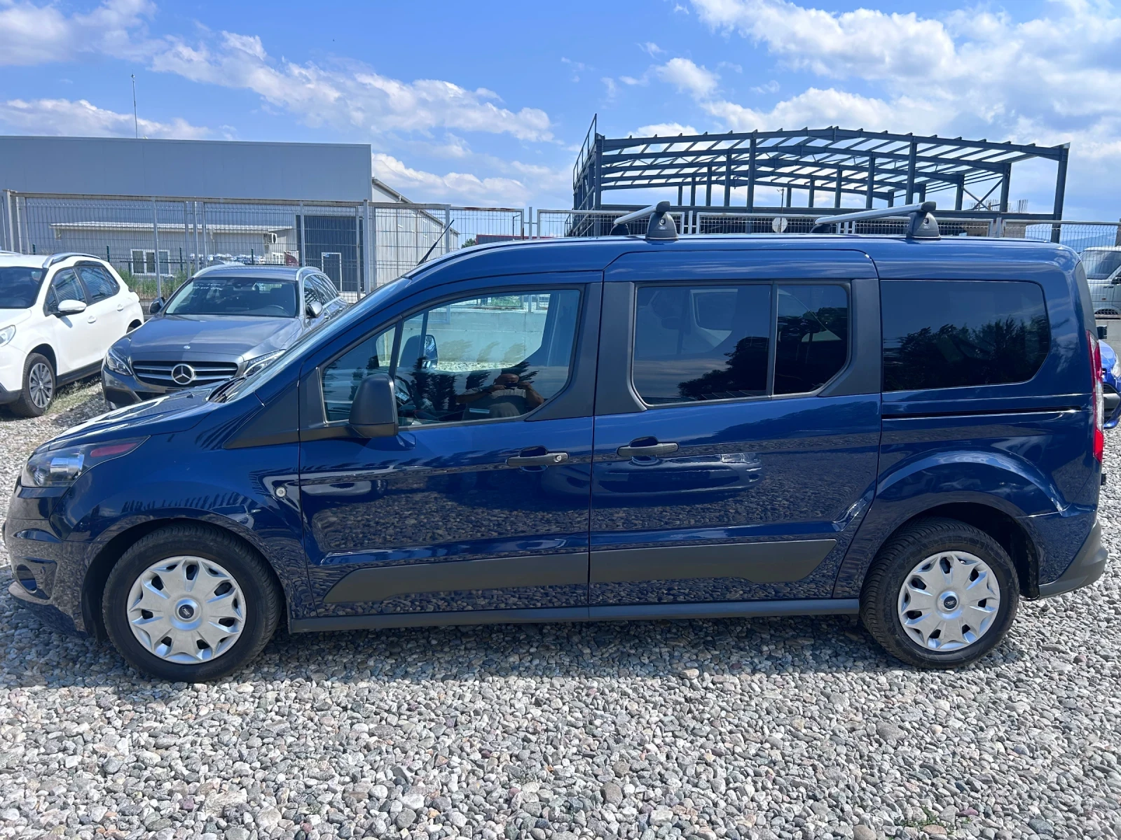 Ford Connect 1.5D Maxi 4+ 1 Service Euro 6 , снимка 2 - Автомобили и джипове - 55399643