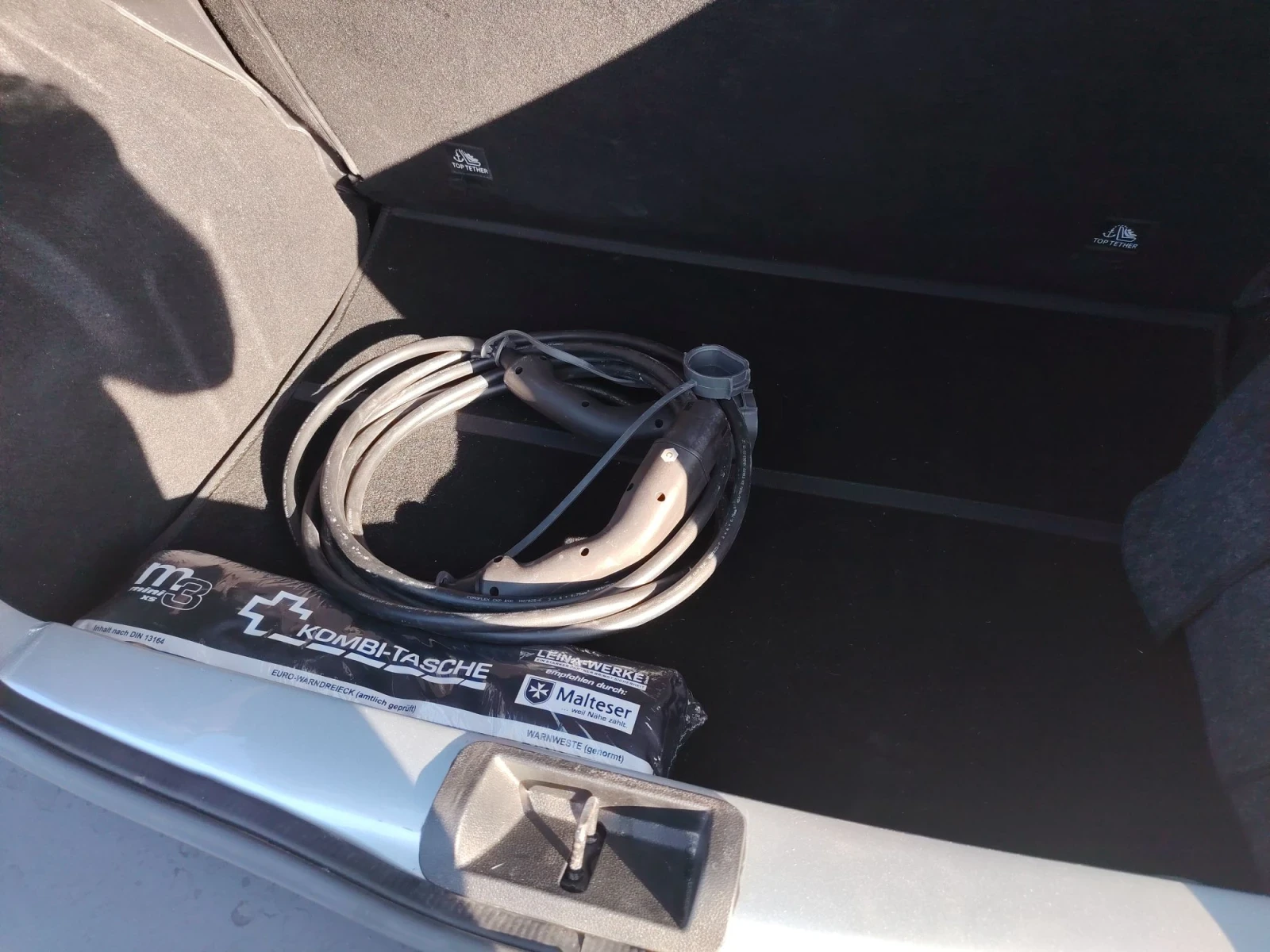 Dacia Spring Comfort Plus 28kw, снимка 14 - Автомобили и джипове - 55645875