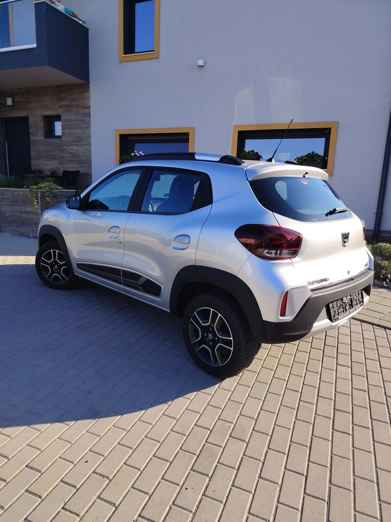 Dacia Spring Comfort Plus 28kw, снимка 5 - Автомобили и джипове - 55645875