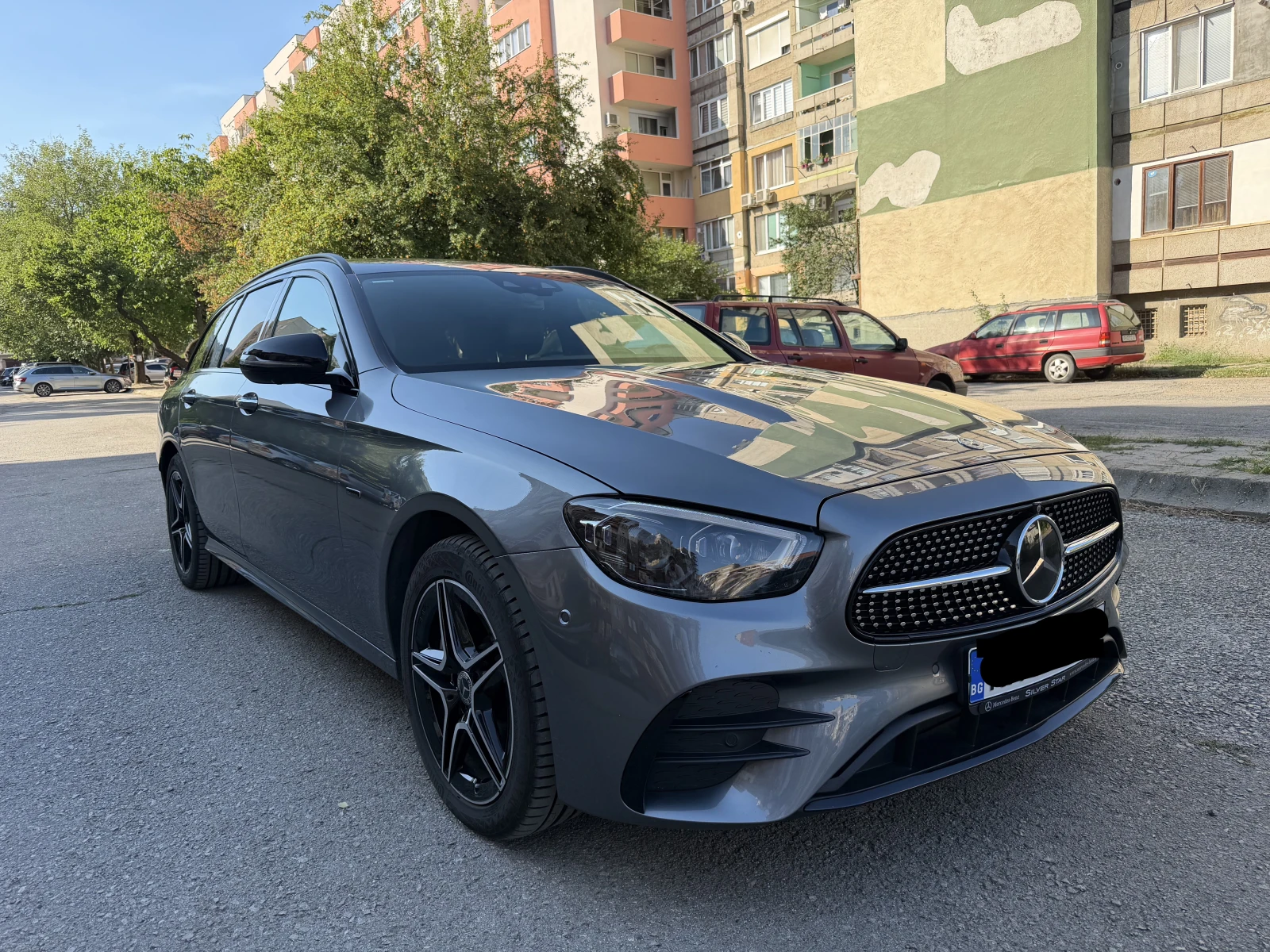 Mercedes-Benz E 300 DE AMG 4Matic 9G Facelift, снимка 2 - Автомобили и джипове - 55962327