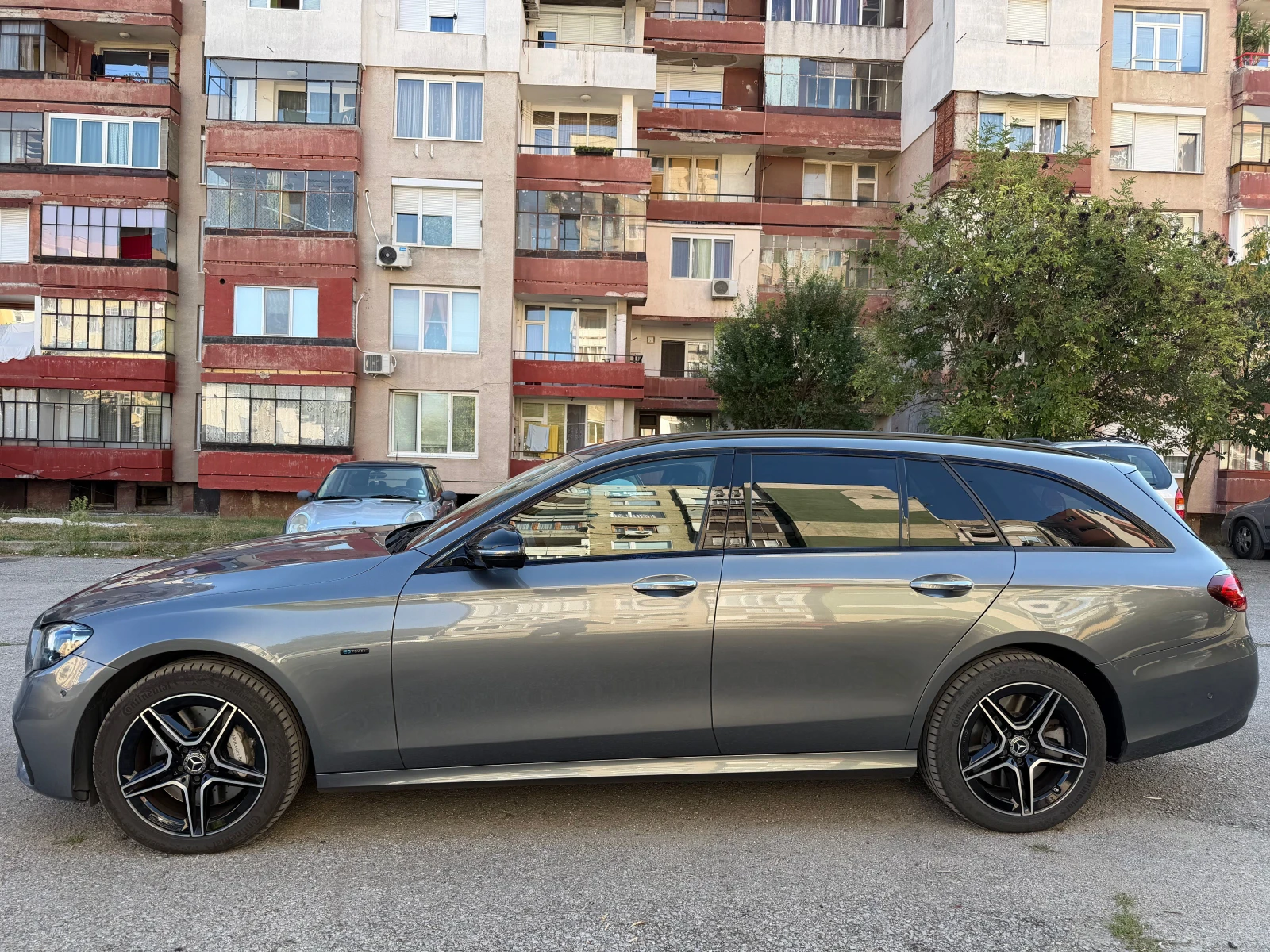 Mercedes-Benz E 300 DE AMG 4Matic 9G Facelift, снимка 6 - Автомобили и джипове - 55962327