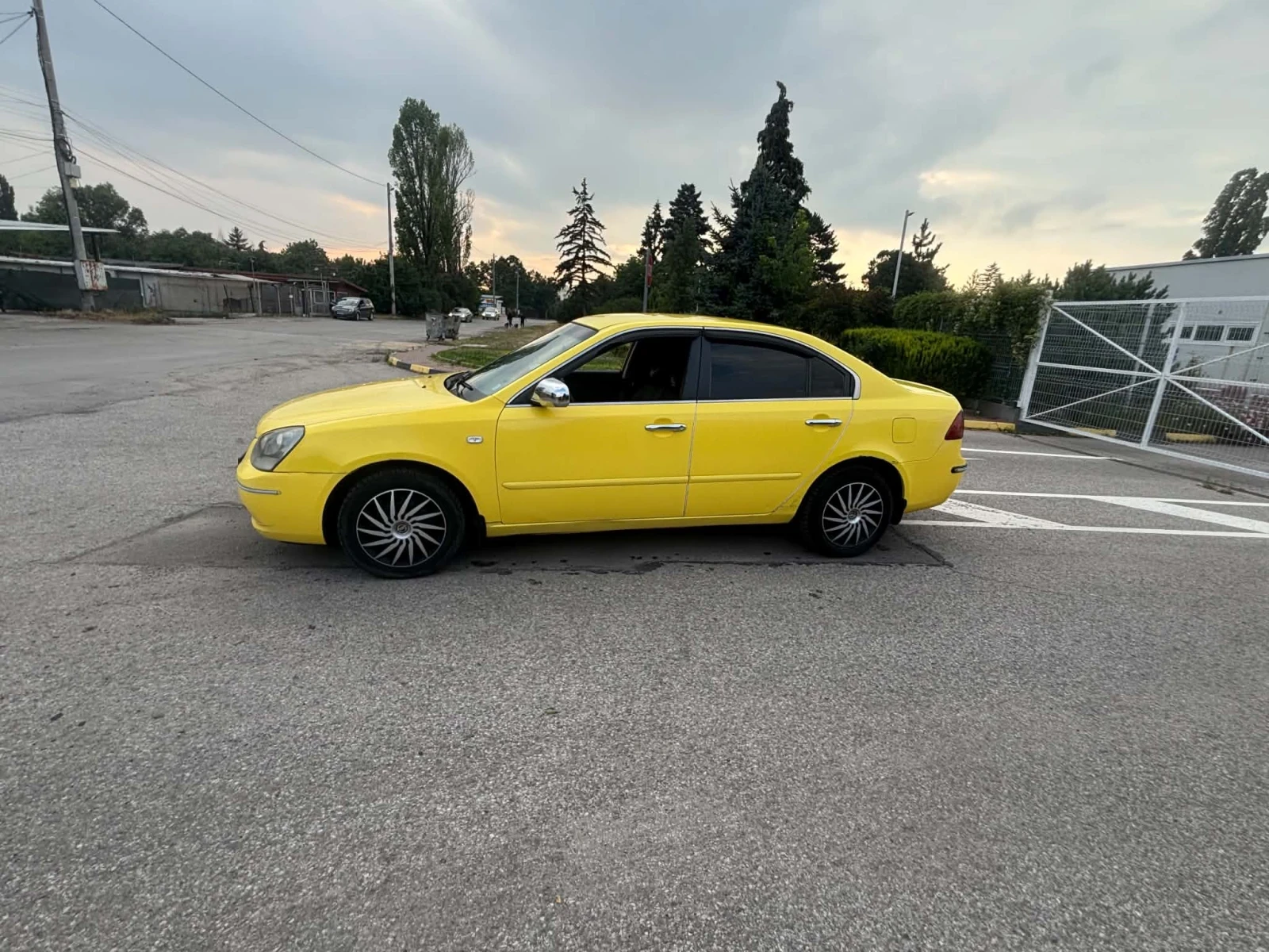 Kia Magentis 2.0i автоматик. Метанов инжекцион, снимка 3 - Автомобили и джипове - 55964307
