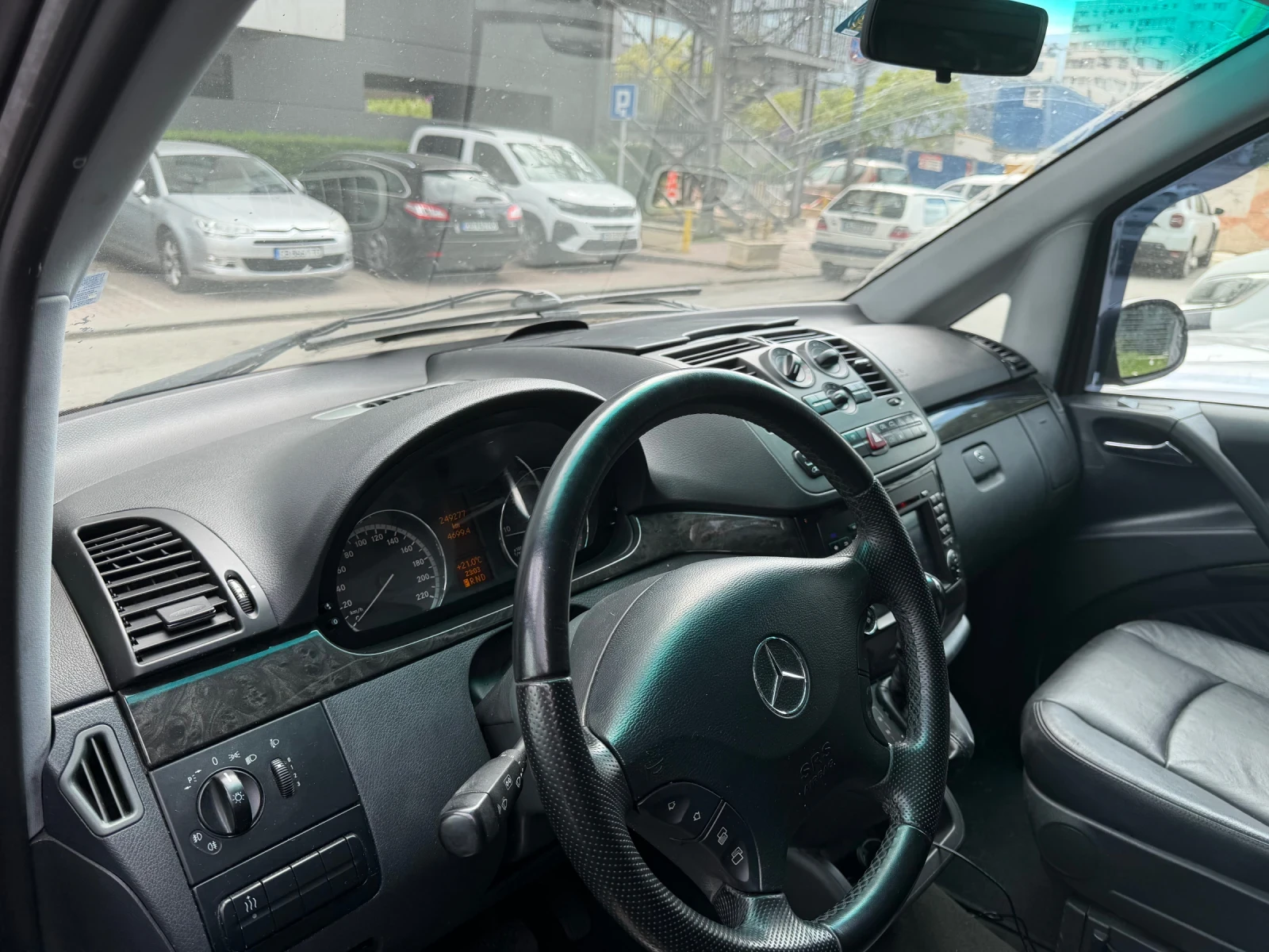 Mercedes-Benz Viano 2.2 CDI 4-Matic, снимка 6 - Автомобили и джипове - 56041573