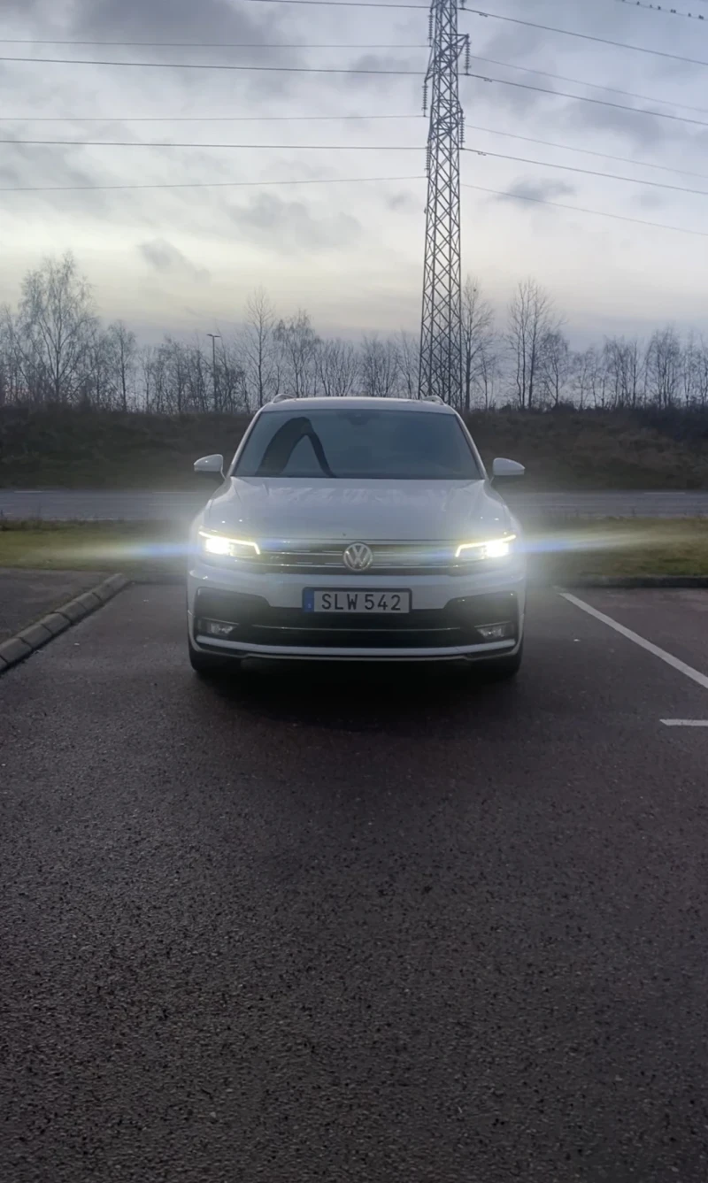 VW Tiguan 240ps R-line Panorama/Dynaudio , снимка 4 - Автомобили и джипове - 48824597