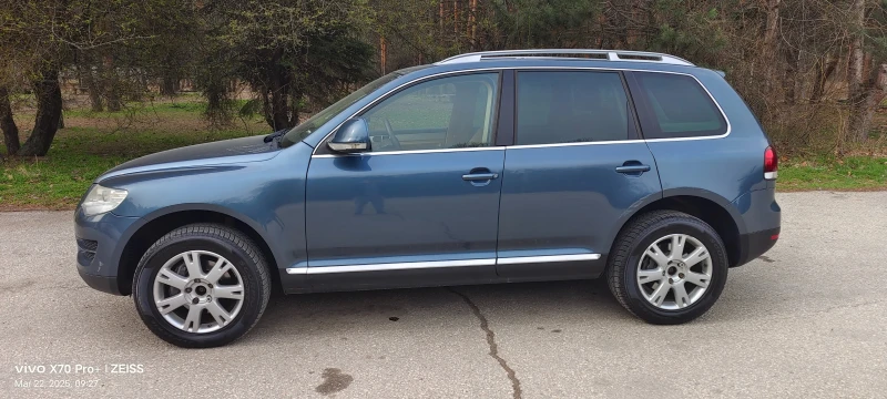 VW Touareg 3.0 TDI V6, снимка 2 - Автомобили и джипове - 52597292