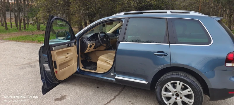 VW Touareg 3.0 TDI V6, снимка 8 - Автомобили и джипове - 52597292