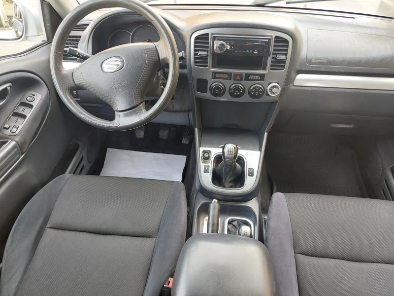 Suzuki Grand vitara 2.0i--128kc-ТОП СЪСТОЯНИЕ, снимка 9 - Автомобили и джипове - 51612792