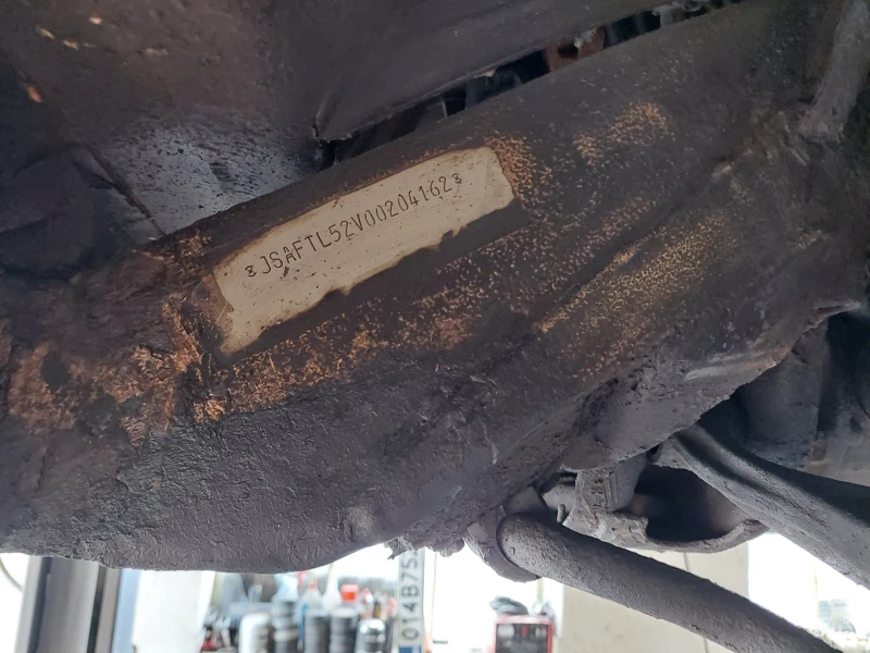 Suzuki Grand vitara 2.0i--128kc-ТОП СЪСТОЯНИЕ, снимка 13 - Автомобили и джипове - 51612792