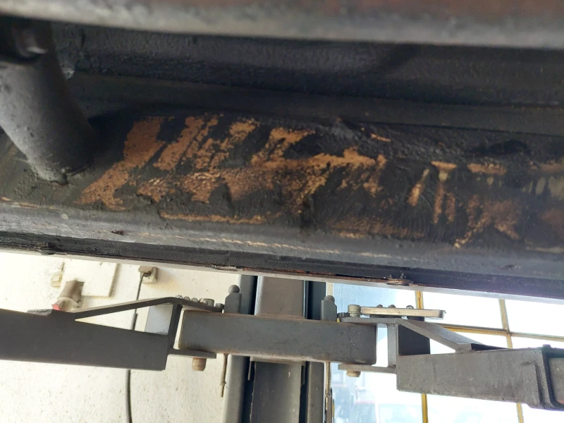 Suzuki Grand vitara 2.0i--128kc-ТОП СЪСТОЯНИЕ, снимка 14 - Автомобили и джипове - 51612792