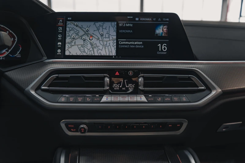 BMW X6 30d xDrive * ПАНОРАМА * M PACKET * HEAD UP * , снимка 10 - Автомобили и джипове - 51740671