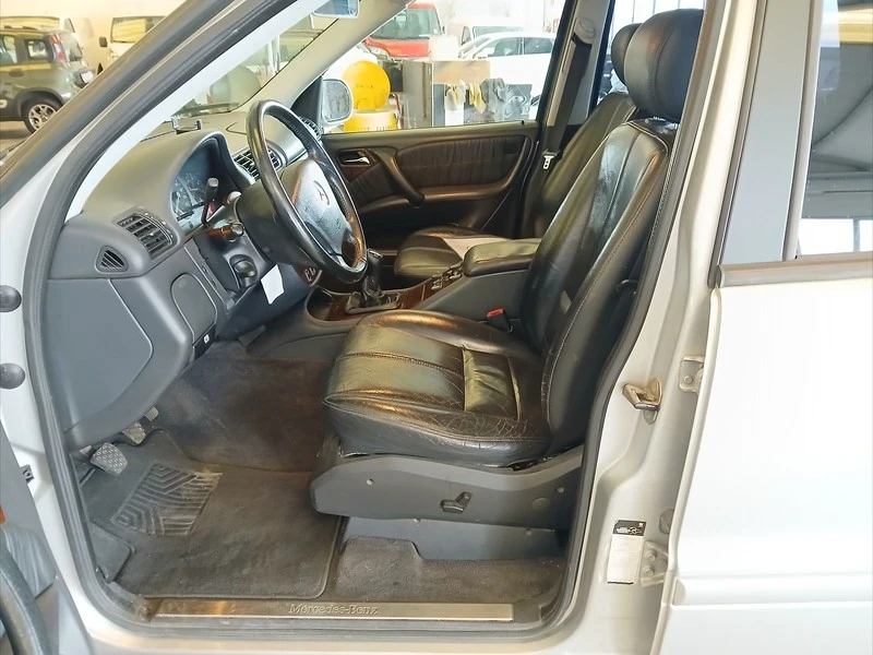 Mercedes-Benz ML 270 270cdi, снимка 14 - Автомобили и джипове - 55104680