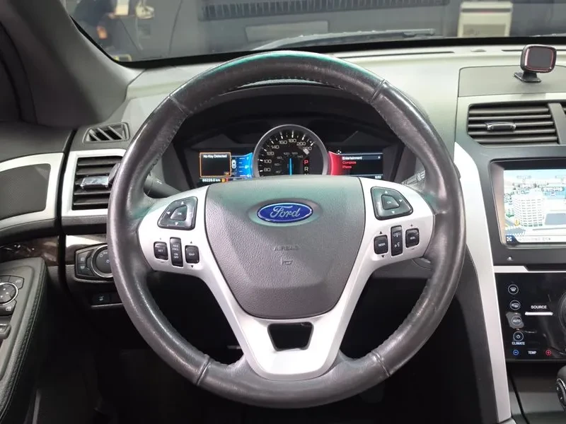 Ford Explorer 3.5 AWD - САМО 30% АВАНС, снимка 13 - Автомобили и джипове - 56368571