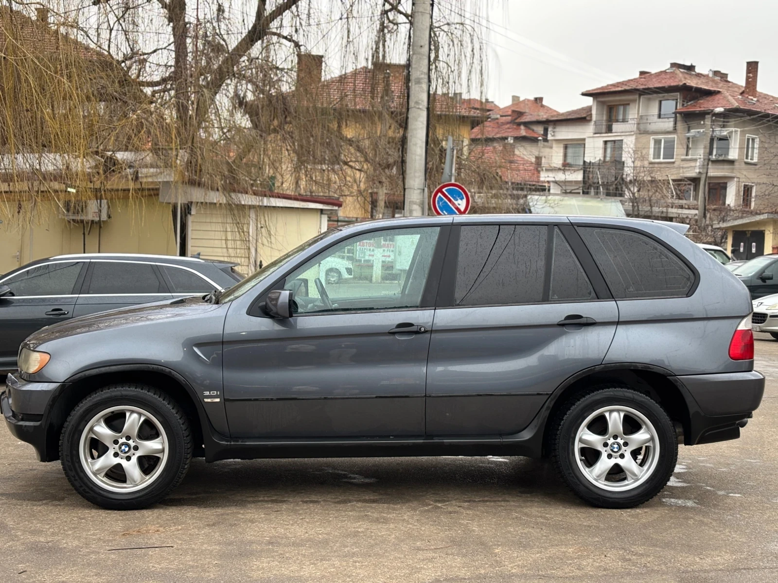 BMW X5 3.0 - изображение 2
