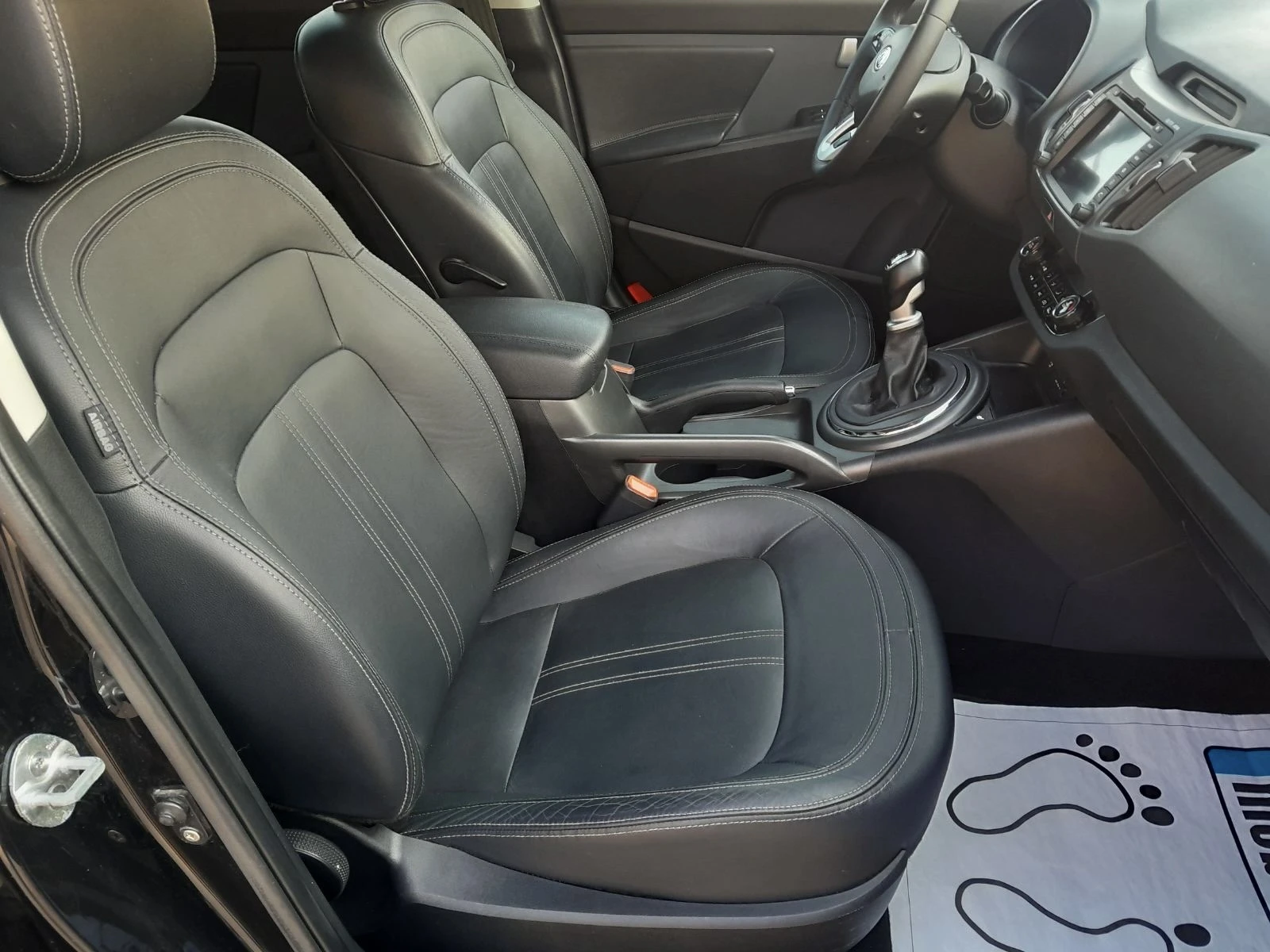 Kia Sportage 2.0CRDI/PREMIUM/4x4 - изображение 7